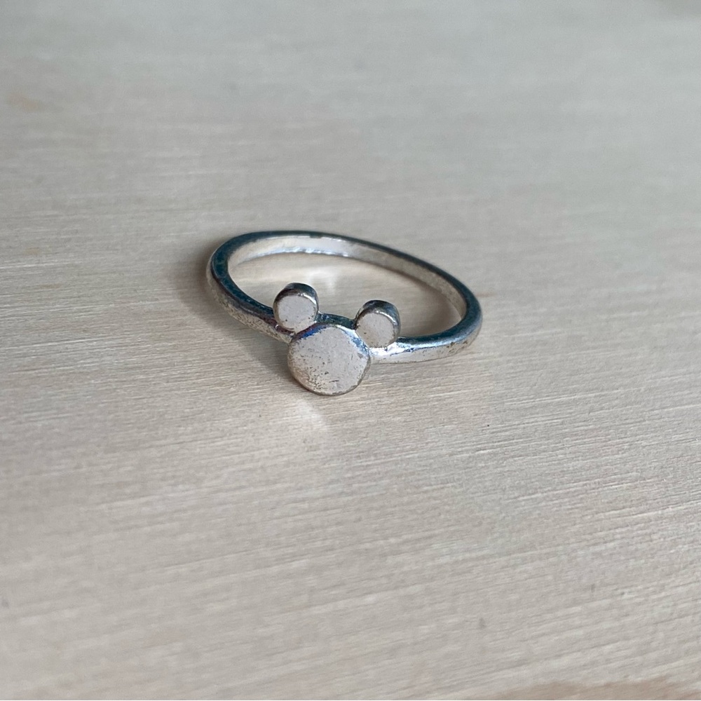 🌻BOGO 50% Off🌻 Silver Disney Mickey ring